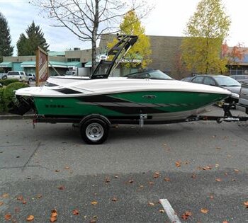 2014 Sea Ray 190 Bowrider Sport