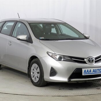 Toyota Auris  1.3 Dual VVT-i 2014