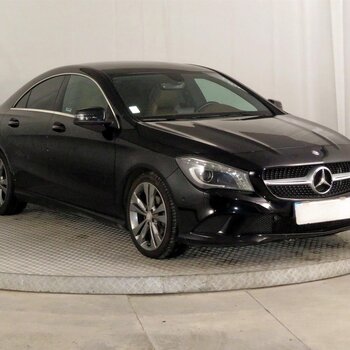 Mercedes-Benz CLA  200 2013