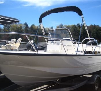 2017 Boston Whaler 19MNT