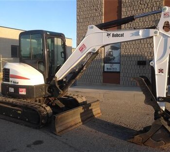 2016 Bobcat E50