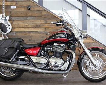 2013 Triumph Thunderbird Two-tone