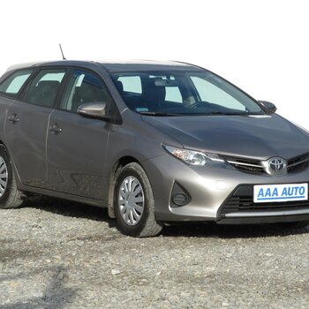 Toyota Auris Combi 1.4 D-4D 2015