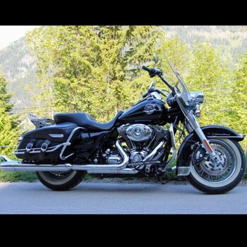 2009 Harley-Davidson FLHRC Road King C...