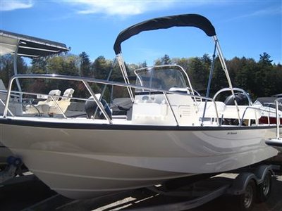 2017 Boston Whaler 19MNT