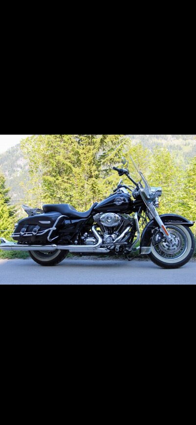 2009 Harley-Davidson FLHRC Road King Classic