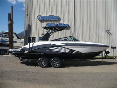 2016 Chaparral 243 VRX