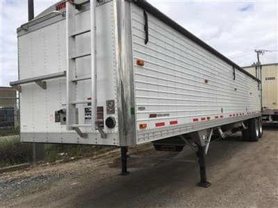 2017 Timpte Grain Hopper