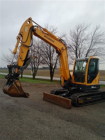 2013 Hyundai R80CR-9