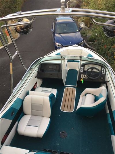 1993 Malibu 20' Bowrider runabout