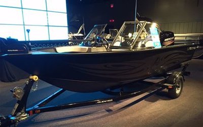 2016 Legend Boats F17