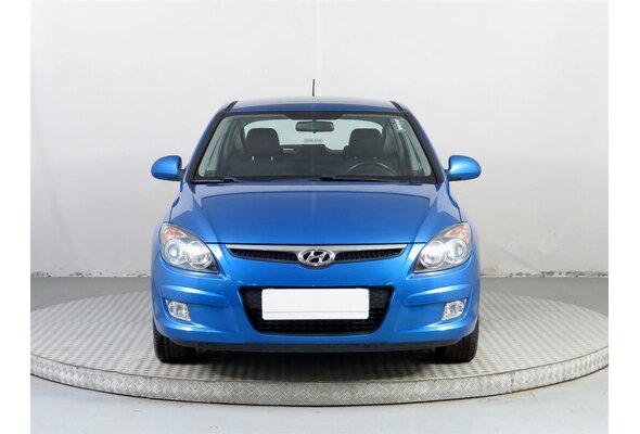 Hyundai i30  1.4 CVVT 2010