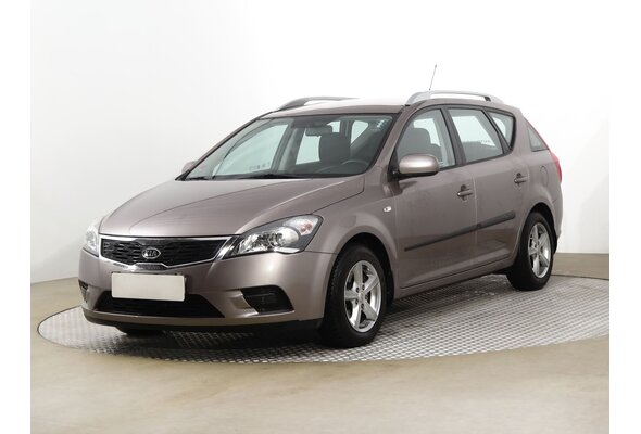 Kia Ceed Combi 1.4 i 2010