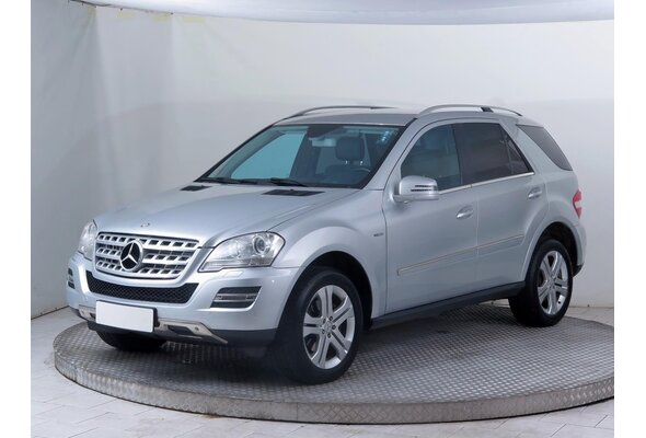 Mercedes-Benz ML 300 CDI  2011