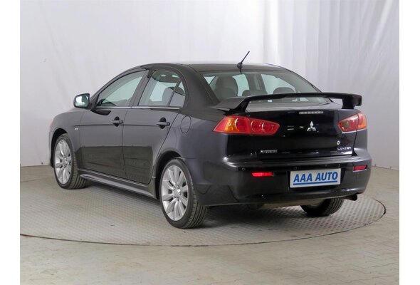 Mitsubishi Lancer  2.0 DI-D 2011