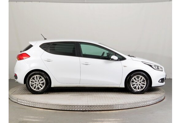 Kia Ceed  1.4 CRDi 2014