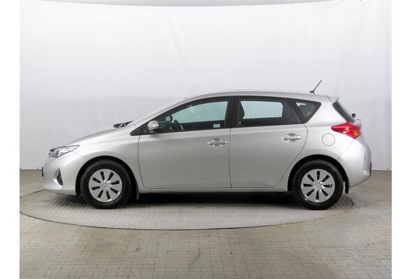 Toyota Auris  1.3 Dual VVT-i 2014