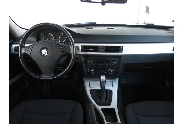 BMW 318 d Combi 2010