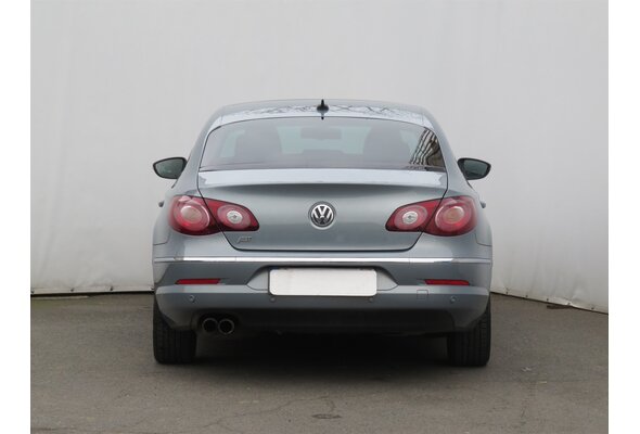 Volkswagen Passat CC  2.0 TSI 2011