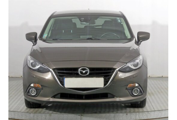 Mazda 3  2.0 i 2015