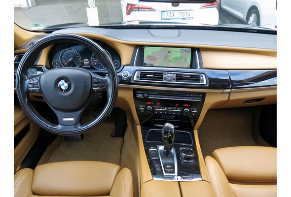 BMW 730 d  2014