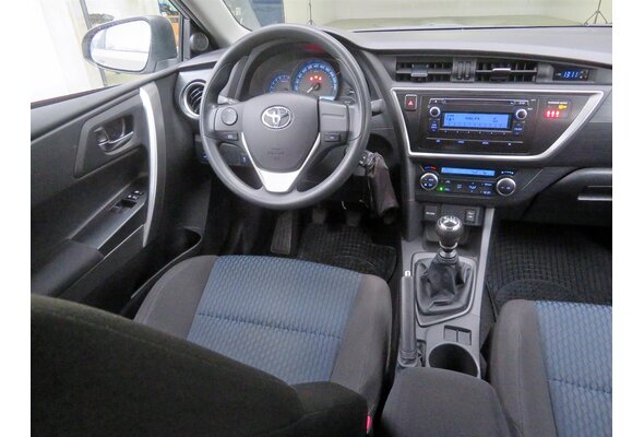 Toyota Auris  1.3 Dual VVT-i 2014