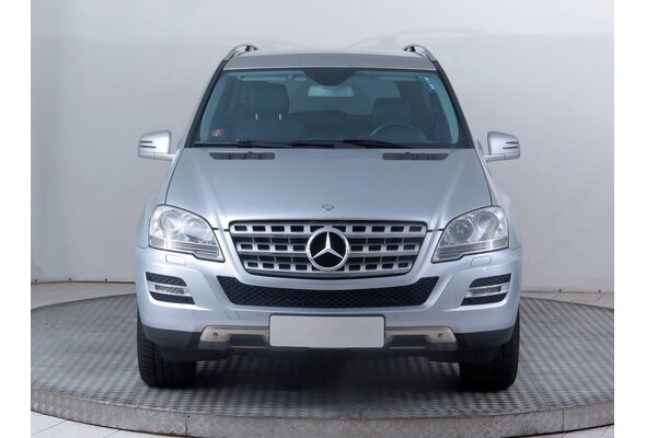 Mercedes-Benz ML 300 CDI  2011