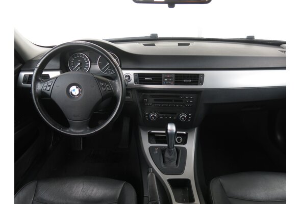 BMW 320 d Combi 2008