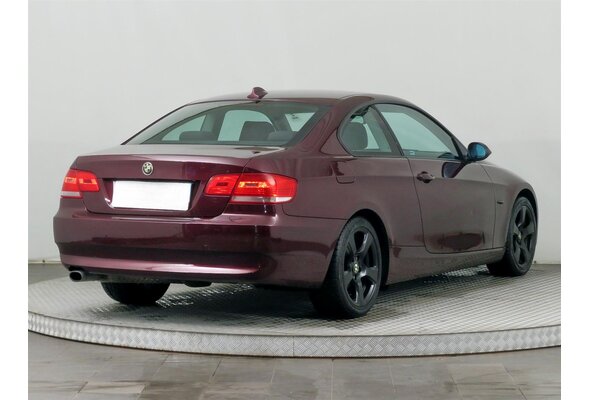 BMW 320 i Coupe 2008