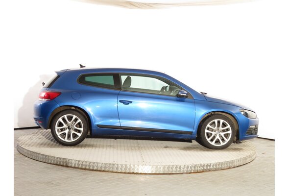 Volkswagen Scirocco  2.0 TSI 2010