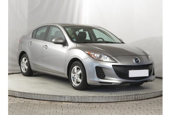 Mazda 3  1.6 2012