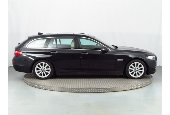 BMW 520 d Combi 2013