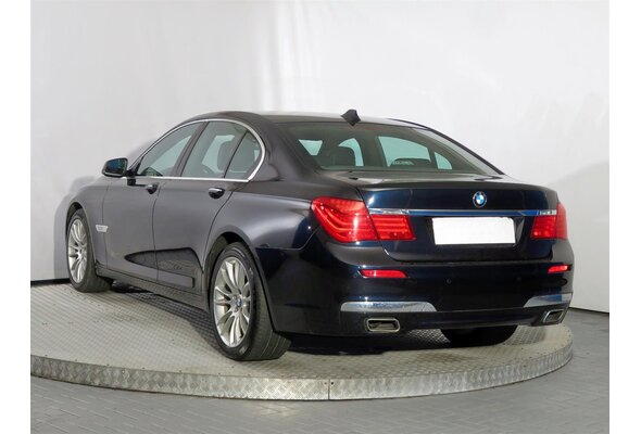 BMW 730 d  2011