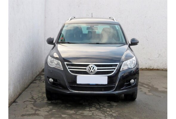 Volkswagen Tiguan  2.0 TSI 2010