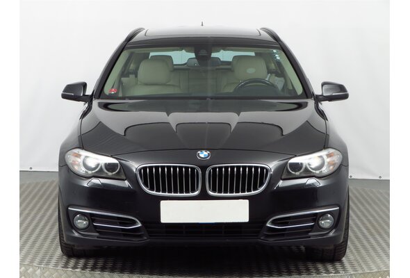 BMW 520 d Combi 2013