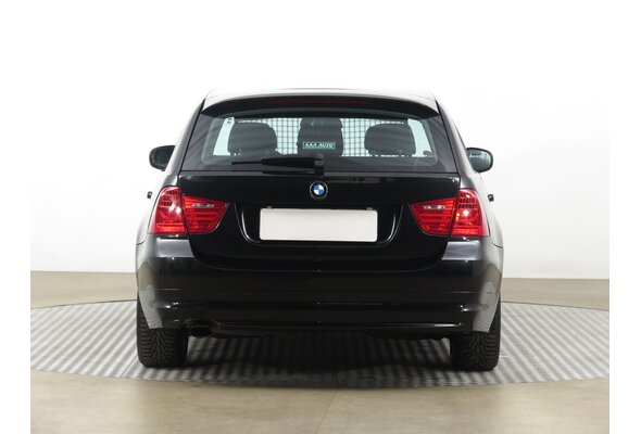 BMW 318 d Combi 2010