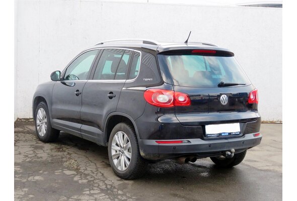 Volkswagen Tiguan  2.0 TSI 2010