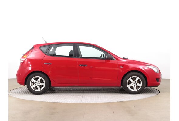 Hyundai i30  1.4 CVVT 2009