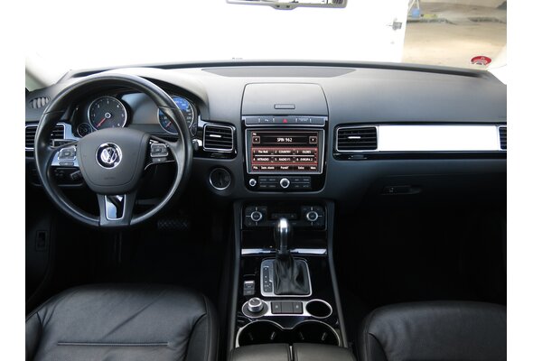 Volkswagen Touareg  3.0 TDI 2015