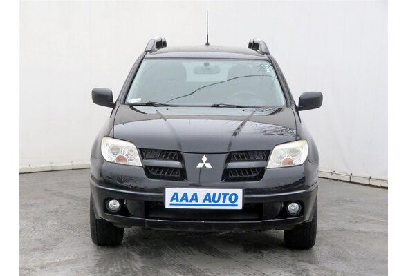 Mitsubishi Outlander  2.0 2005