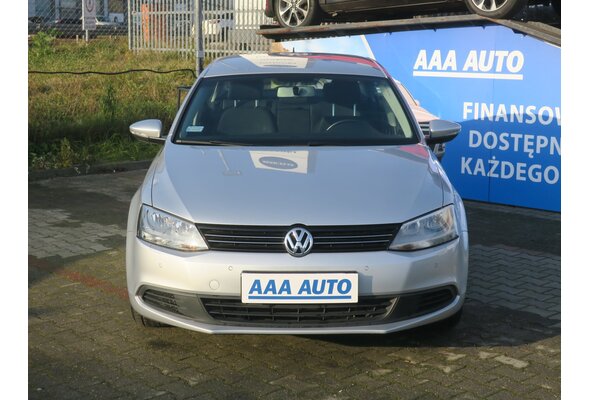 Volkswagen Jetta  1.2 TSI 2011