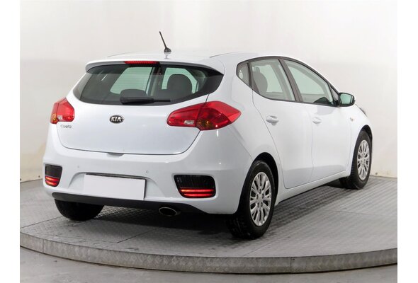 Kia Ceed  1.4 CVVT 2016