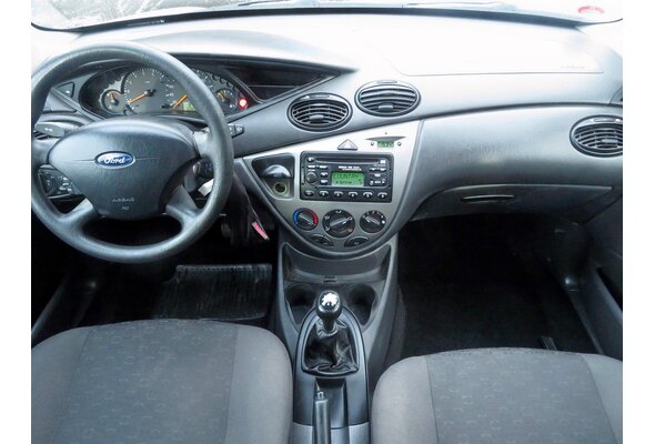 Ford Focus  1.6 16V 2003