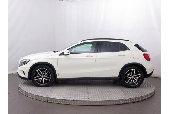 Mercedes-Benz GLA 200 CDI 4MATIC  2014