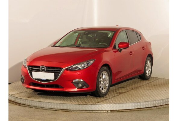 Mazda 3  1.5 i 2015