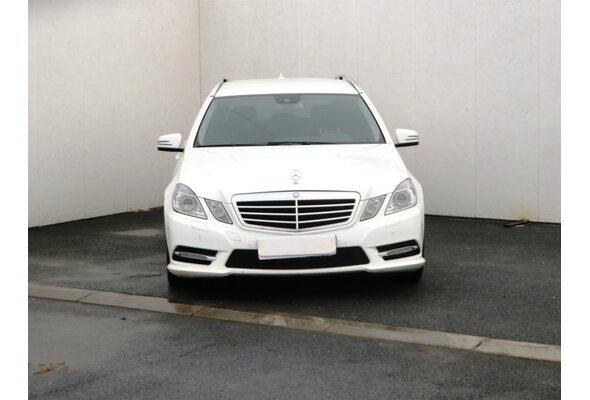 Mercedes-Benz E 220 CDI Combi 2012