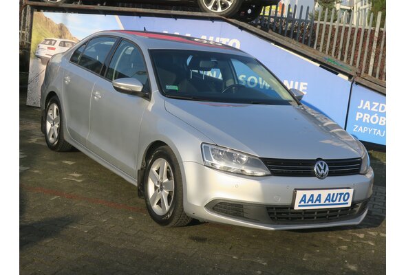 Volkswagen Jetta  1.2 TSI 2011