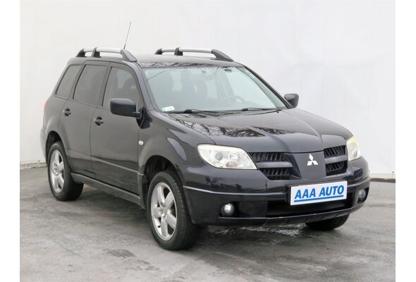 Mitsubishi Outlander  2.0 2005