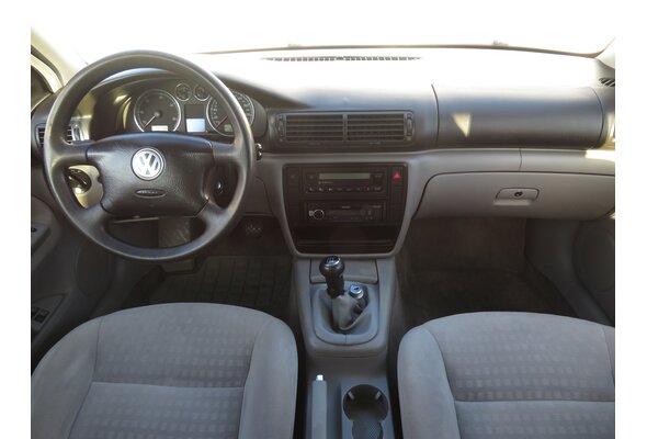 Volkswagen Passat  1.9 TDI 2003