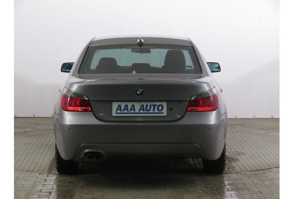 BMW 530 d  2004